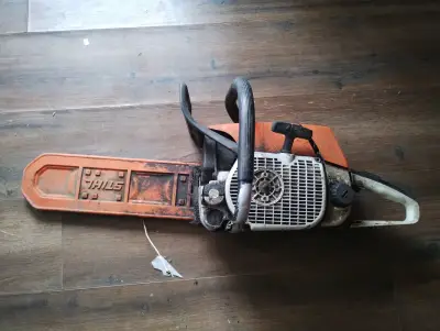 Motosierra Stihl usada en buen estado - miniatura 1