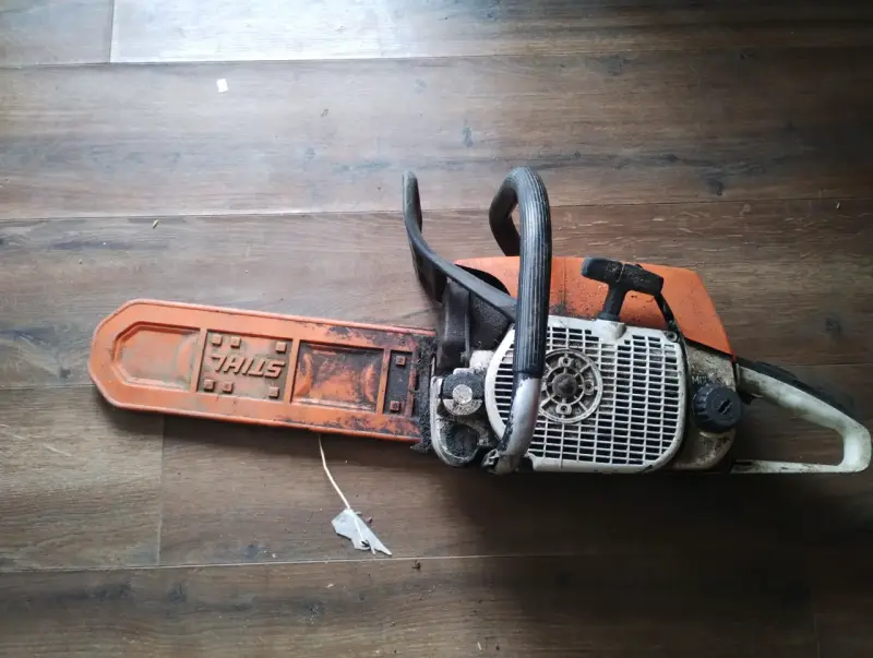 Motosierra Stihl usada en buen estado - 2