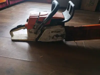 Motosierra Stihl usada en buen estado - miniatura 5