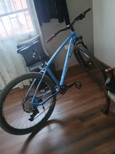 Bicicleta de montaña Estrella Gold azul - miniatura 1