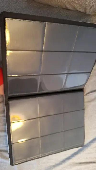 Carpeta Flexxfolio Xenoskin para Cartas pokemon - miniatura 2