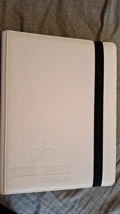 Carpeta Flexxfolio Xenoskin para Cartas pokemon - miniatura 3