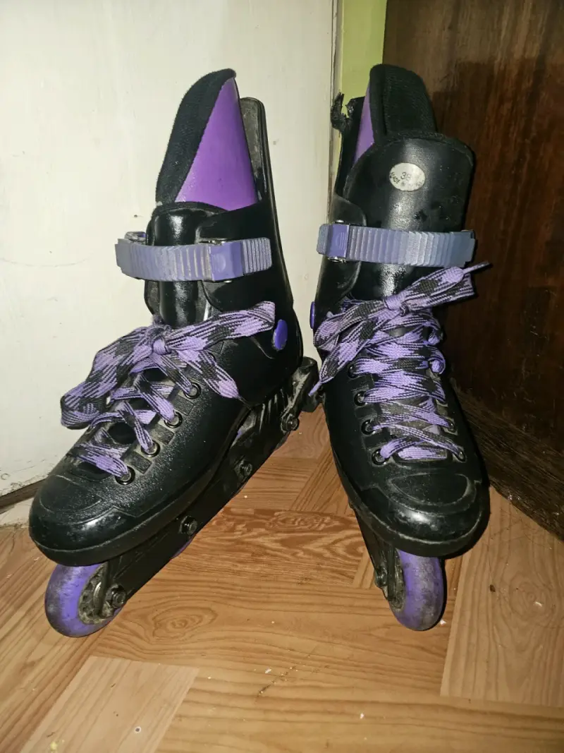 Patines en línea talla 38 negros y morados - 3