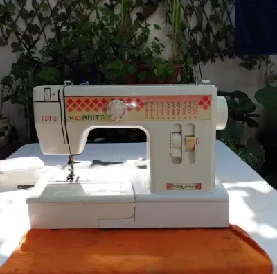 Máquina de Coser Merritt Maxima con Pedal - miniatura 1