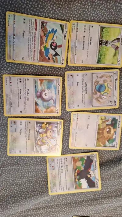 Lote de cartas Pokémon variadas - miniatura 1
