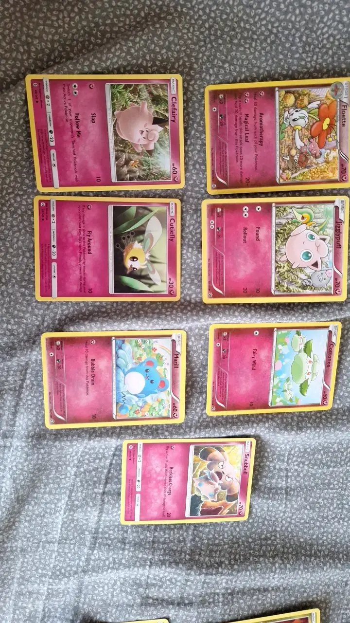 Colección de Cartas Pokémon Variadas - 2
