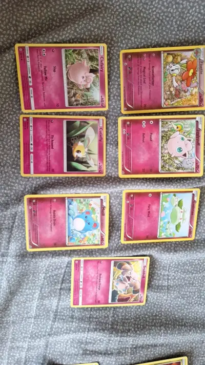 Colección de Cartas Pokémon Variadas - miniatura 2