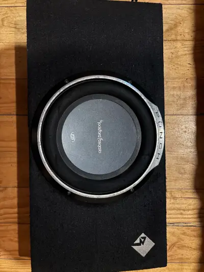 Subwoofer Rockford Fosgate PunchP3S en caja acus. - miniatura 1