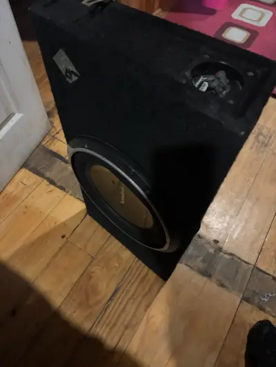 Subwoofer Rockford Fosgate PunchP3S en caja acus. - miniatura 3