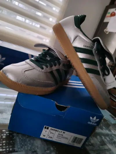 Zapatillas Adidas Samba LT W plateadas y verdes - miniatura 1