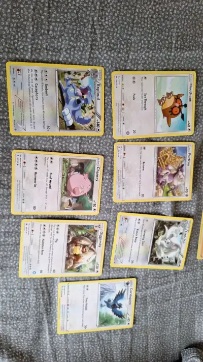 Lote de Cartas Pokémon Variadas - miniatura 2