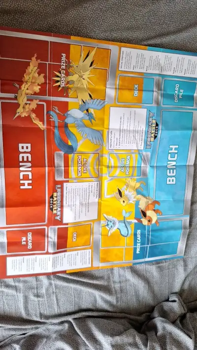 Set de Accesorios Pokémon con Fichas y Dados - miniatura 3