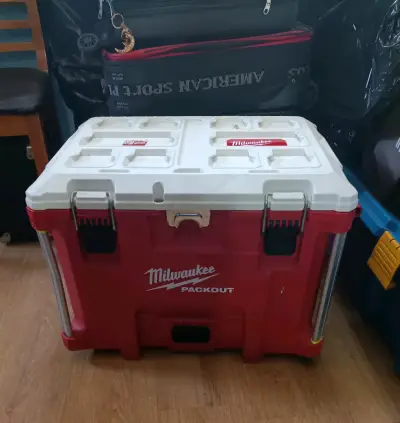 Cooler Milwaukee Packout XL resistente - miniatura 1