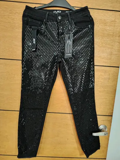 Pantalones JJO negros con lentejuelas talla 38 - miniatura 3