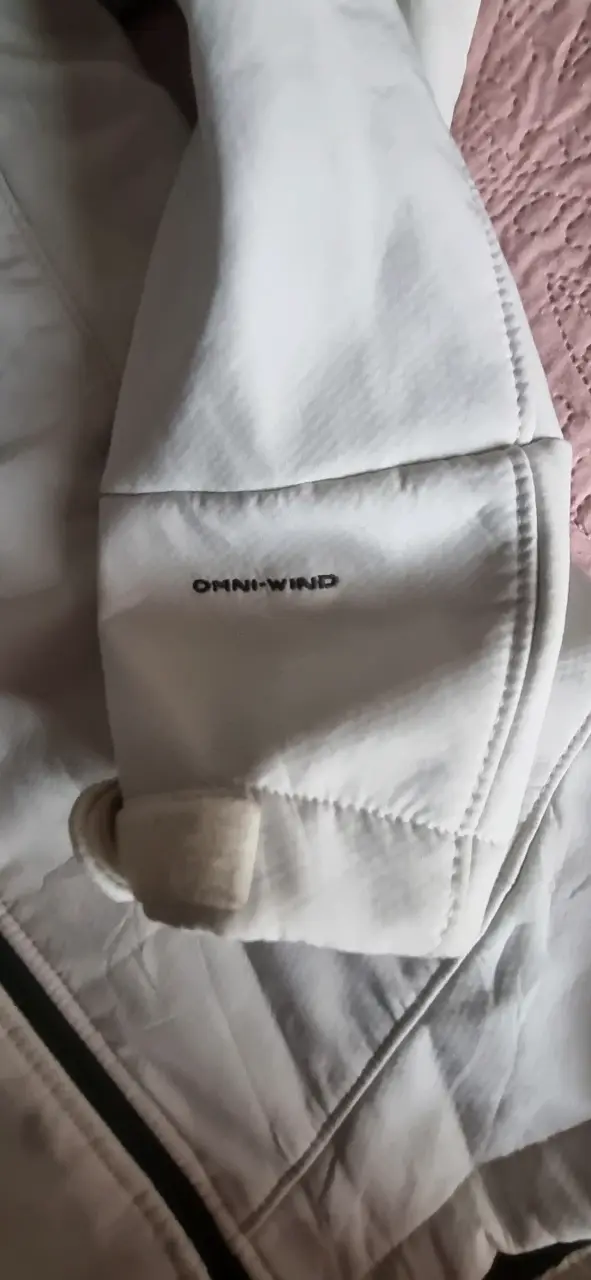 Chaqueta Columbia Omni-Wind blanca con capucha - 3