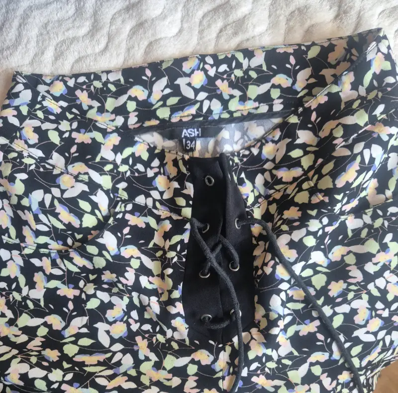 Pantalones estampados florales talla 34 - 2