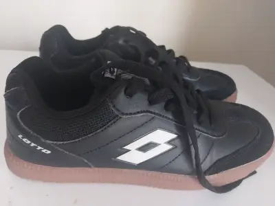 Zapatillas deportivas negras Lotto talla 36 - miniatura 1