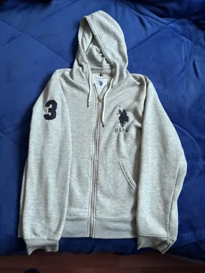 Polerón con capucha gris U.S. Polo Assn - miniatura 1