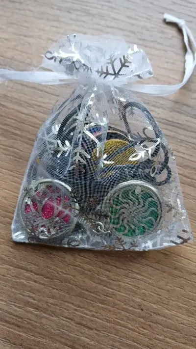 Collares difusores de aromaterapia con medallones intercambiables - miniatura 3