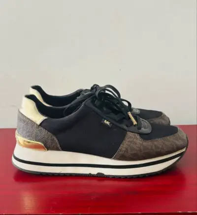 Zapatillas de vestir negras con detalles dorados M - miniatura 3