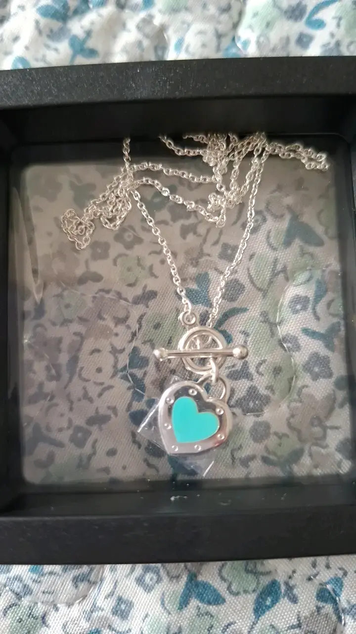 Collar de plata con dije de corazón turquesa - 1
