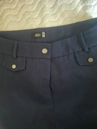 Pantalones azul marino para mujer con bolsillos - miniatura 2