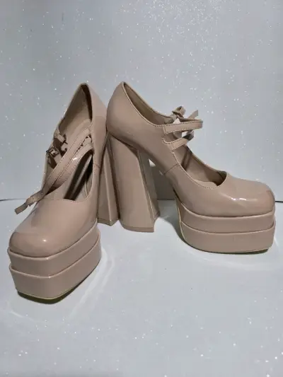 Zapatos de plataforma nude con tacón alto - miniatura 1