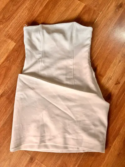 Vestido blanco elegante con chaqueta a juego - miniatura 1
