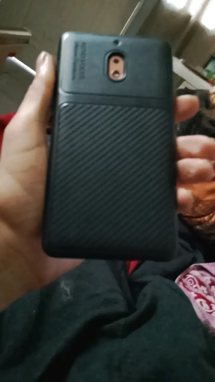 Smartphone Nokia con funda protectora - 3