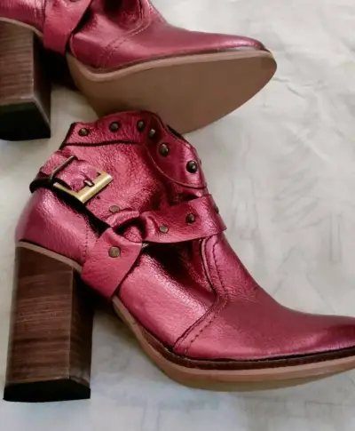 Botines de cuero satinado con tacón alto - miniatura 1