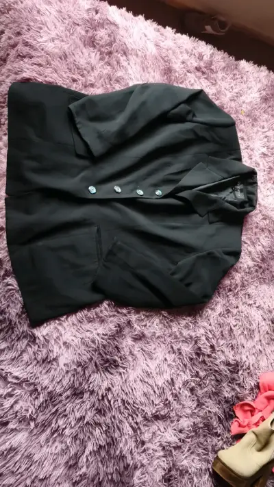 Blazer negro elegante para mujer Riscatto - miniatura 1