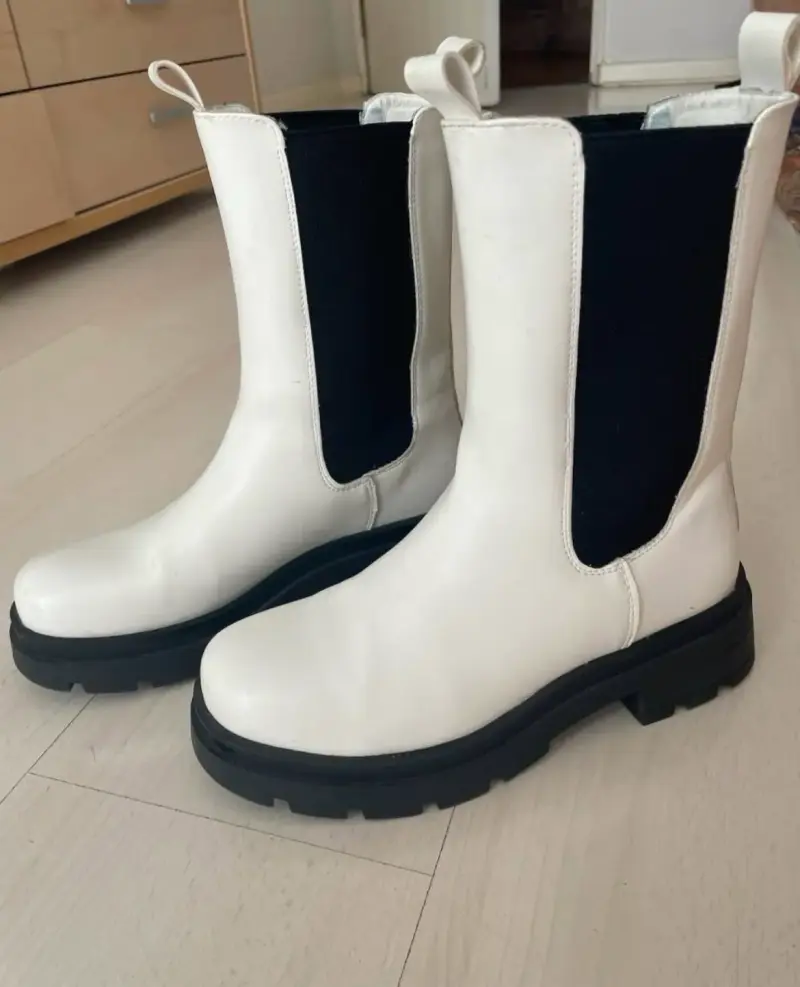 Botas blancas de cuero con suela gruesa - 2