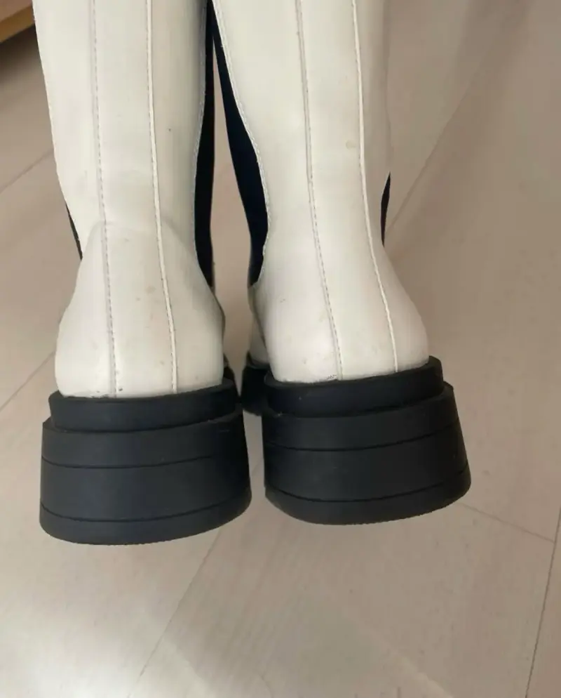 Botas blancas de cuero con suela gruesa - 4