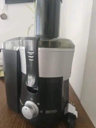 Extractor de jugos Thomas de alta potencia - miniatura 1