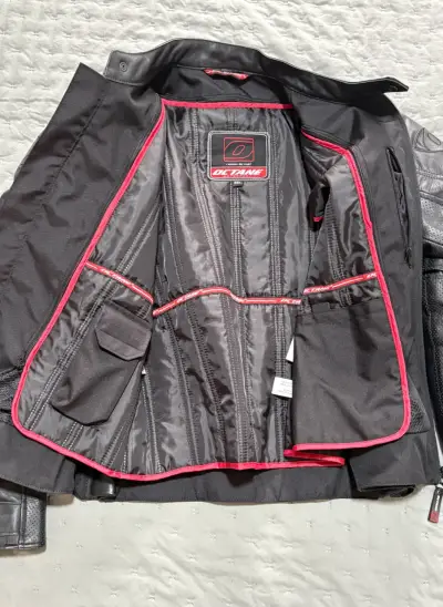 Chaqueta de cuero negra para motociclista Octane - miniatura 3