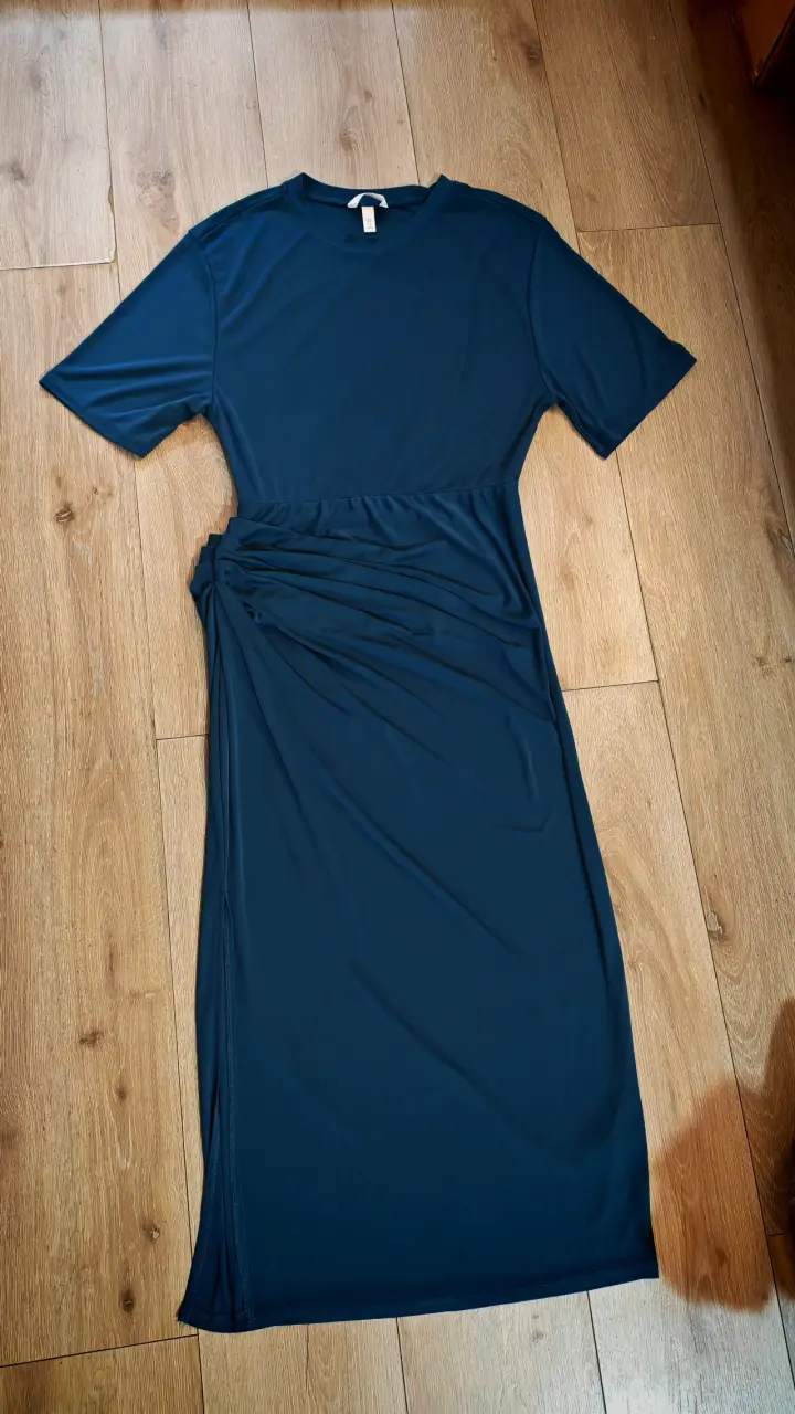 Vestido azul con diseño drapeado - 2