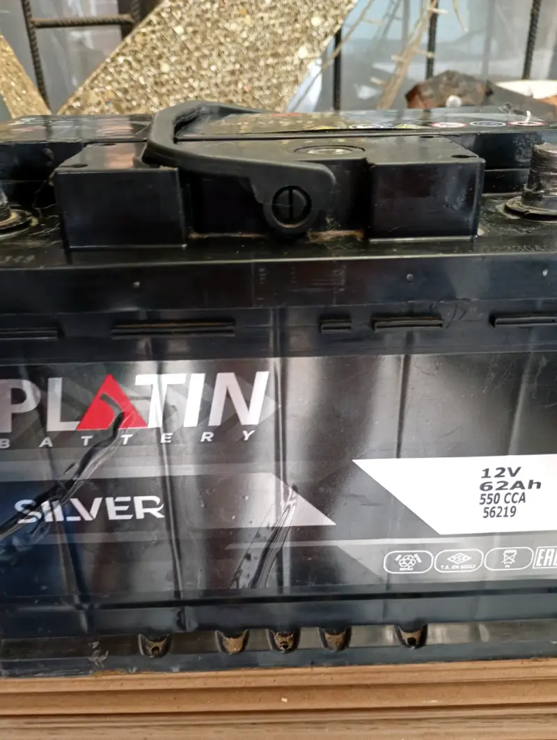 Batería de Auto Platin Silver 12V 62Ah - 1
