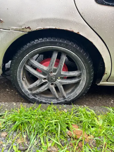 Se vende par de llantas aro 17 - miniatura 1
