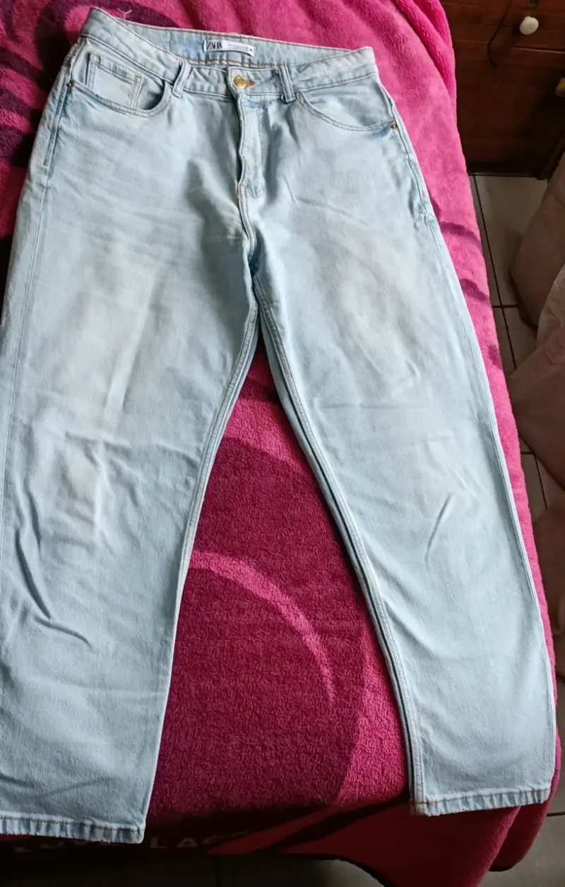 Jeans celestes Zara para mujer - 1