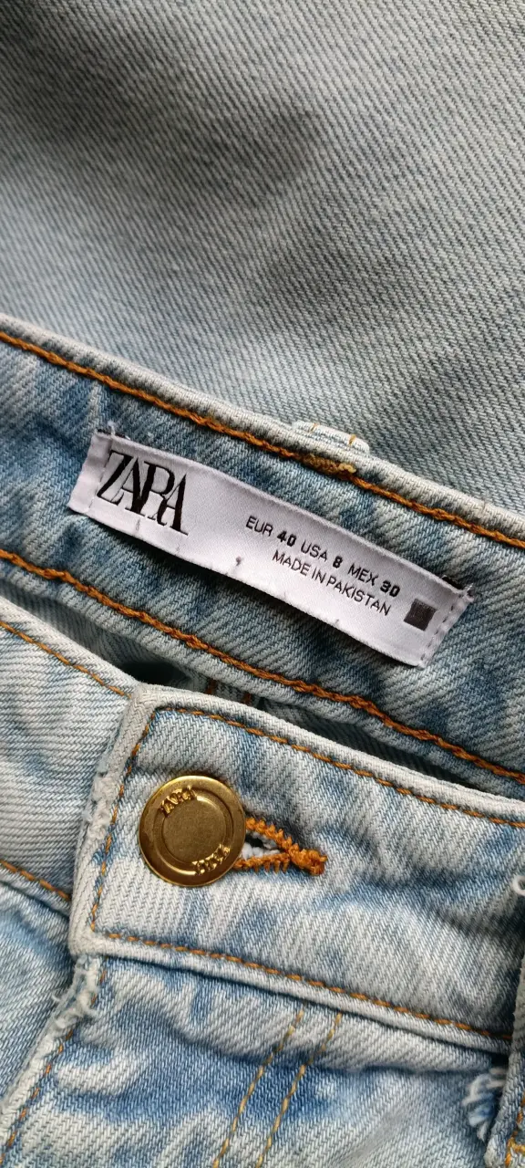 Jeans celestes Zara para mujer - 3