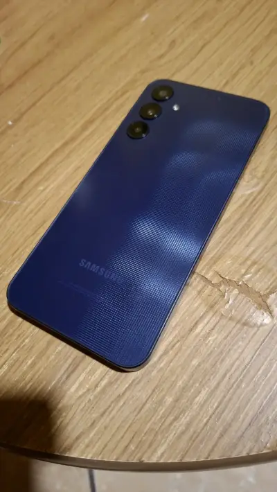 Samsung Galaxy A25 5g 256 gb Azul en buen estado - miniatura 3