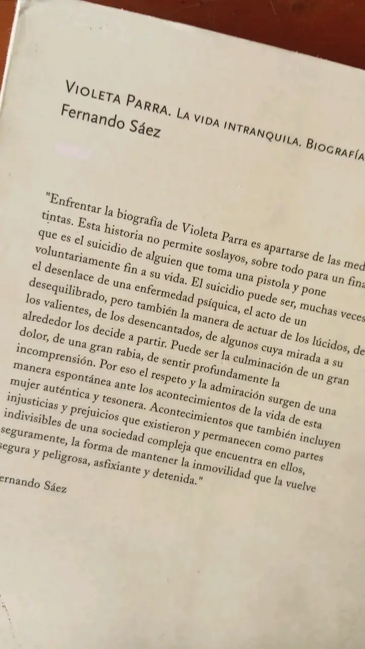 Libro 'Violeta Parra: La Vida Intranquila' de Fernando Sáez - 2