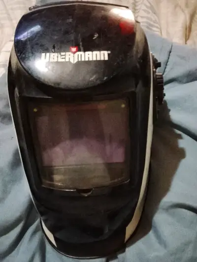 Máscara de Soldar Automática Ubermann - miniatura 2