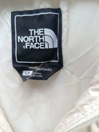 Chaqueta The North Face con capucha de piel - miniatura 3