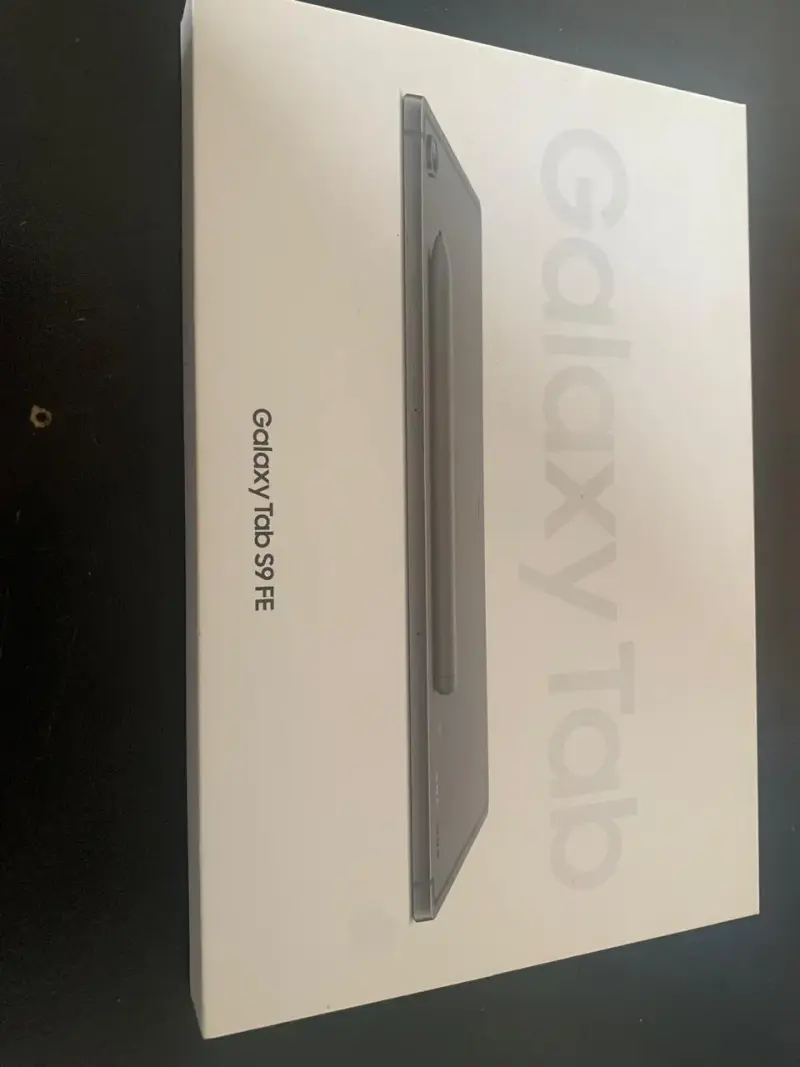 Tablet Galaxy Tab S9 FE + funda y teclado - 6