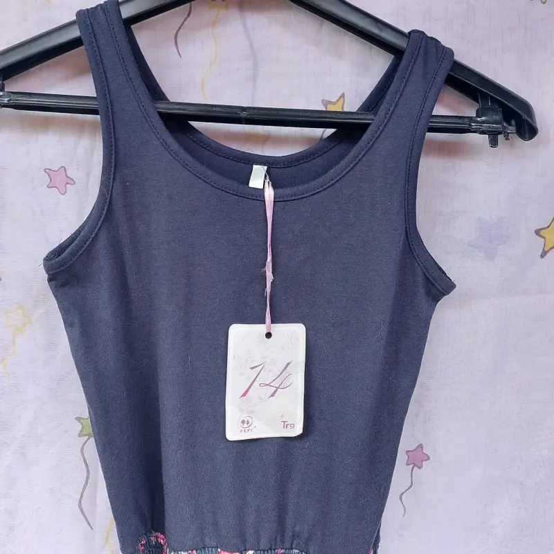 Vestido sin mangas con falda floral para niña - 2