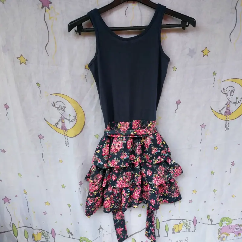 Vestido sin mangas con falda floral para niña - 4