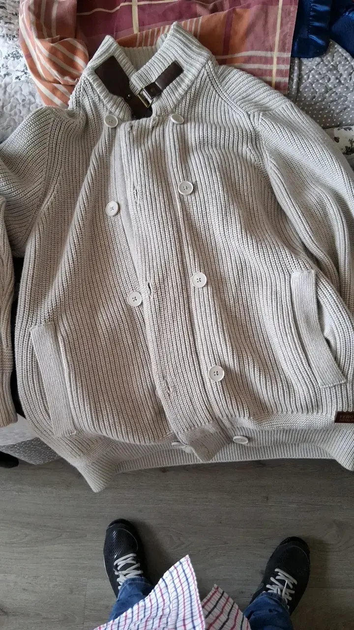 Chaqueta de punto beige Ferouch con detalles en cuero - 4