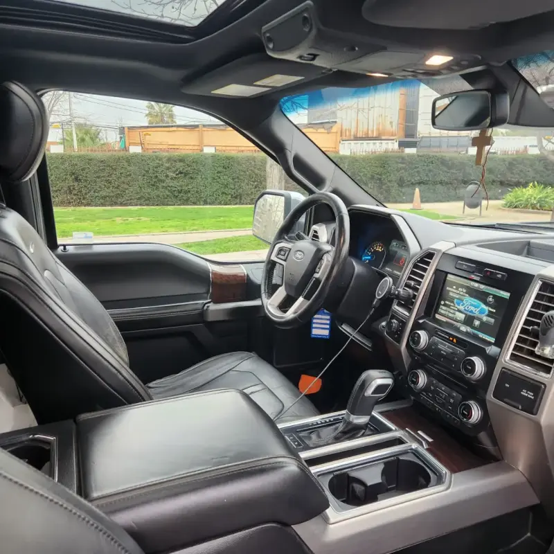 Camioneta Ford F-150 2016 en buen estado - 5
