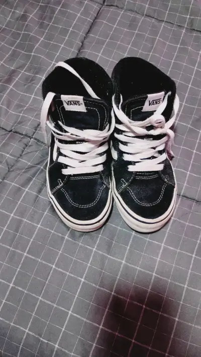 Zapatillas Vans negras de caña alta talla 23 - miniatura 2